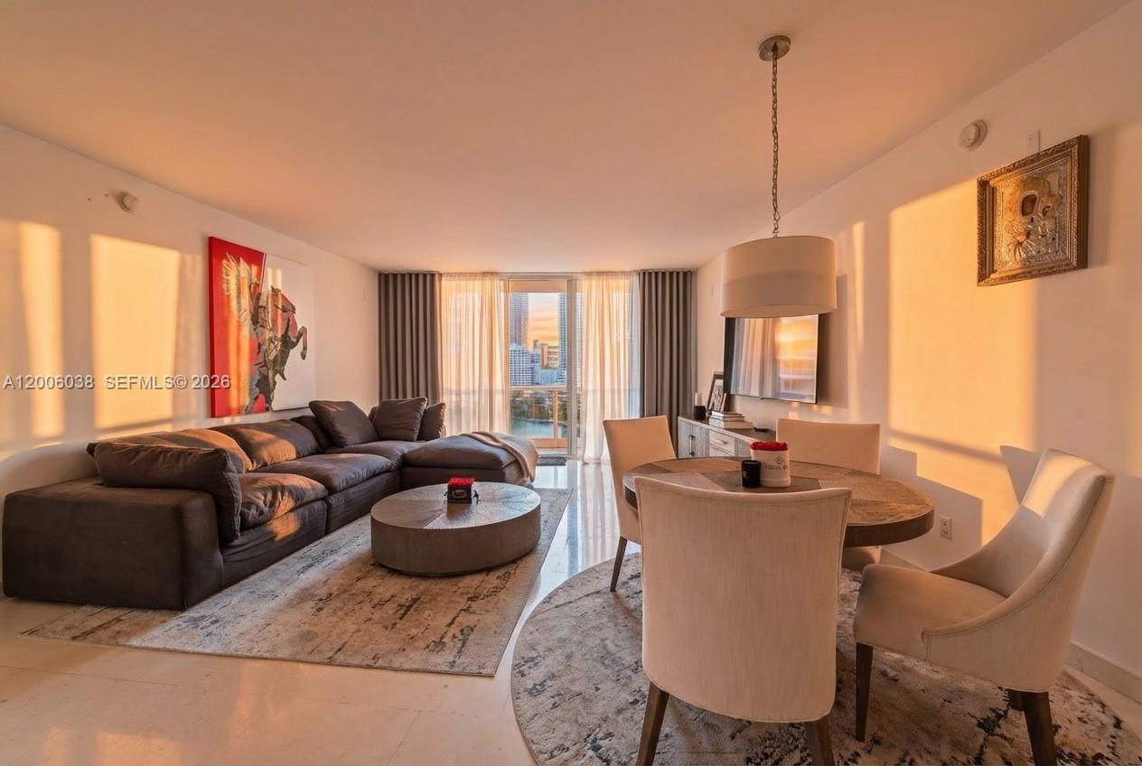 901 Brickell Key Blvd #1009 Miami, FL 33131