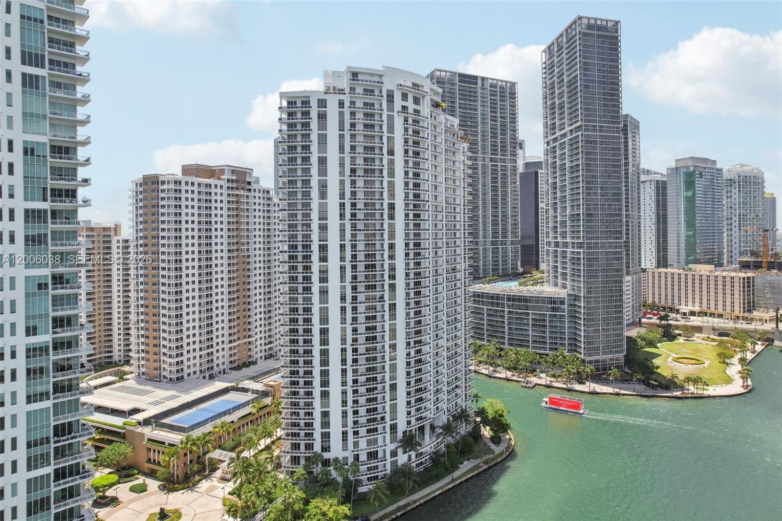 901 Brickell Key Blvd #1009 Miami, FL 33131