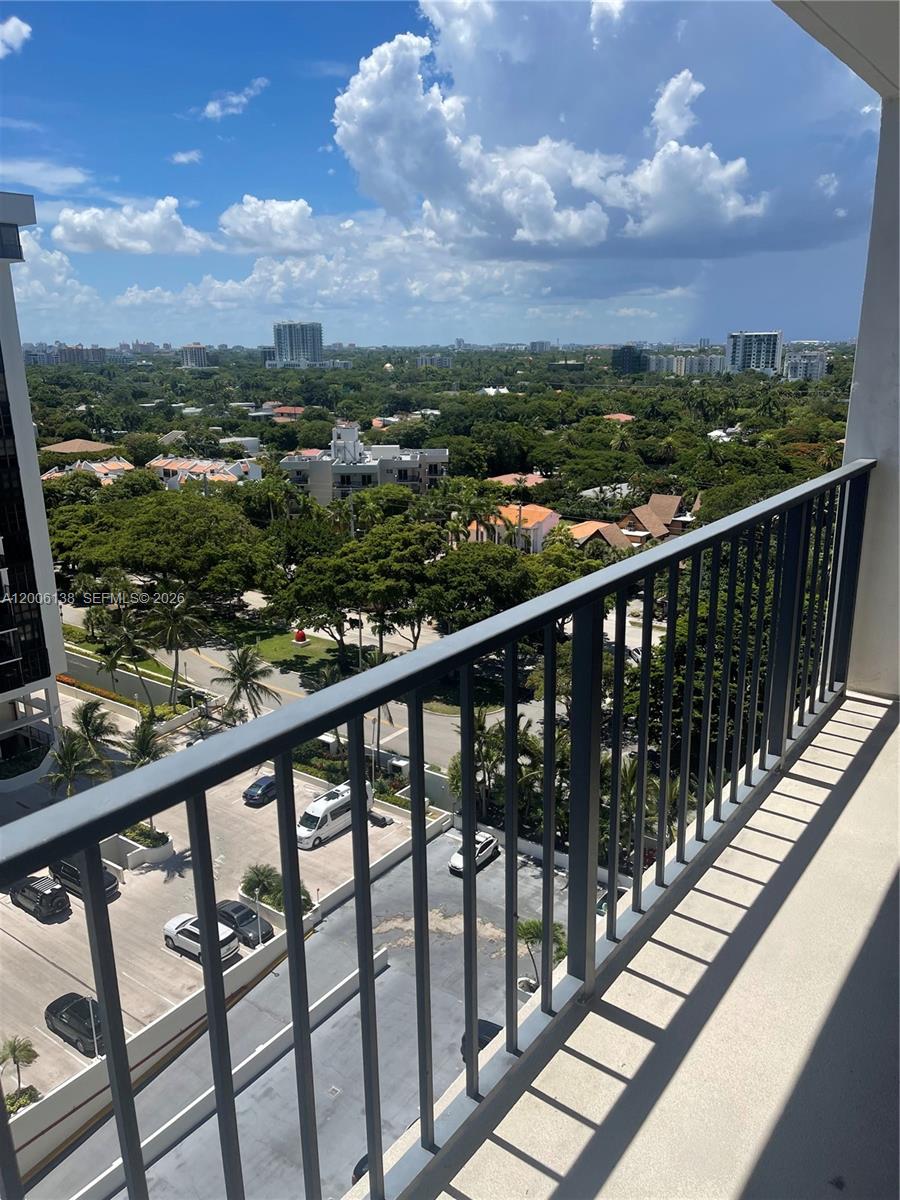 image Brickell Place II1