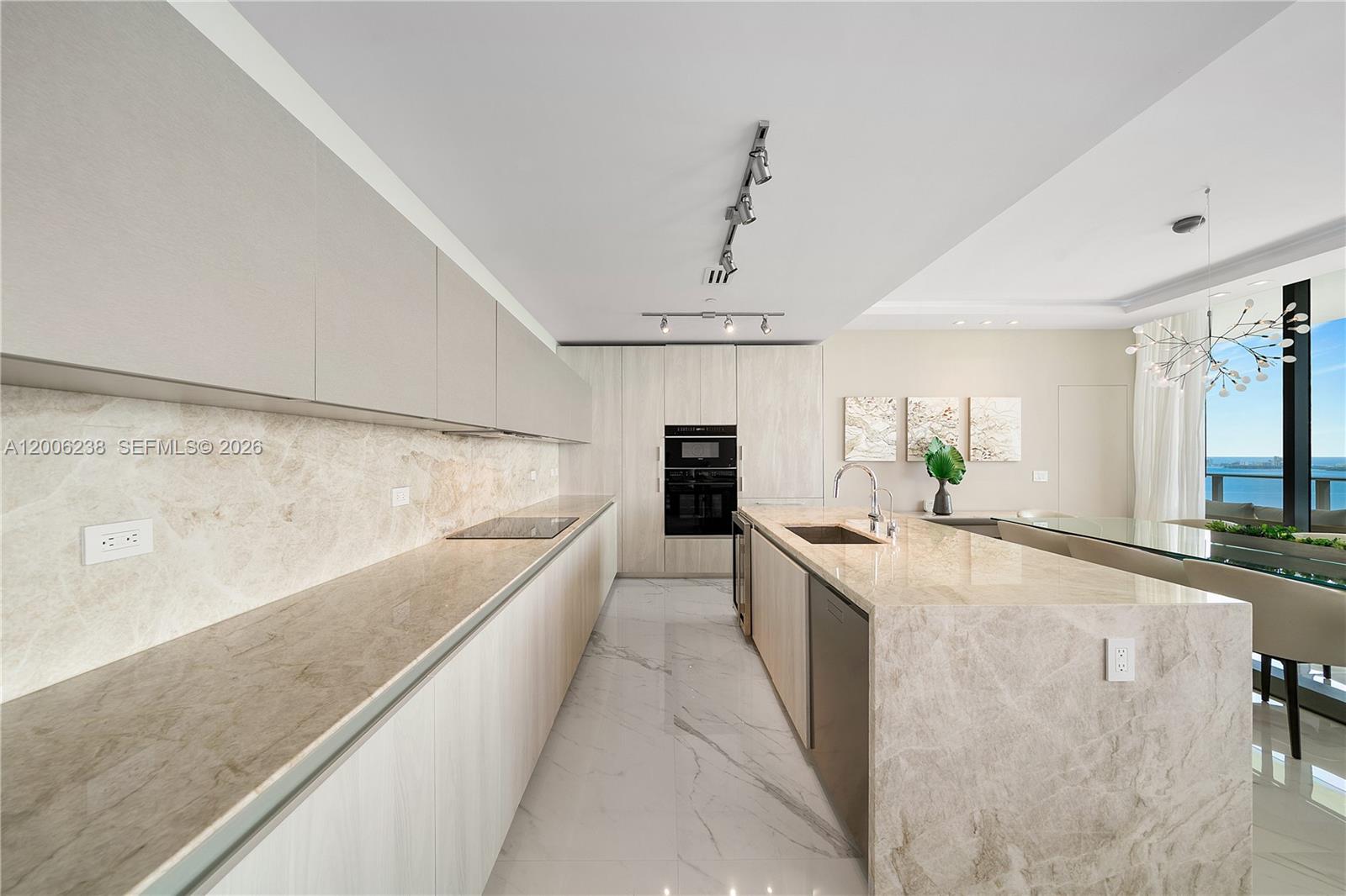 3131 NE 7th Ave #PH5202 Miami, FL 33137