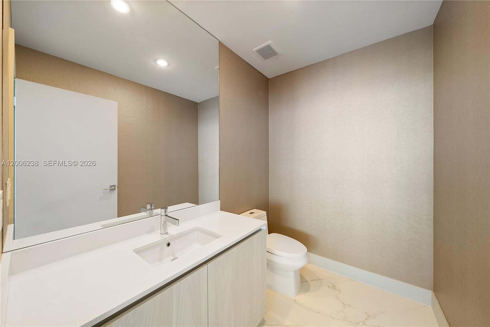 3131 NE 7th Ave #PH5202 Miami, FL 33137