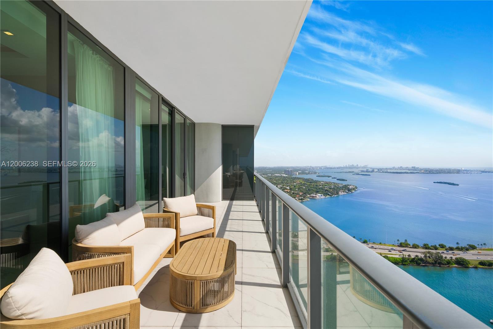 3131 NE 7th Ave #PH5202 Miami, FL 33137