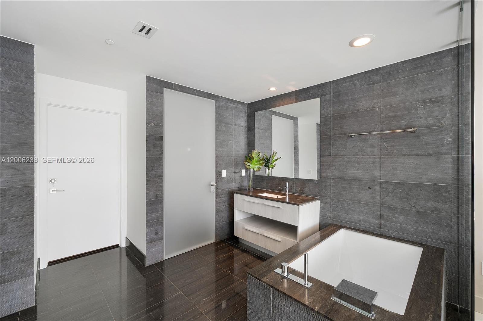 3131 NE 7th Ave #PH5202 Miami, FL 33137