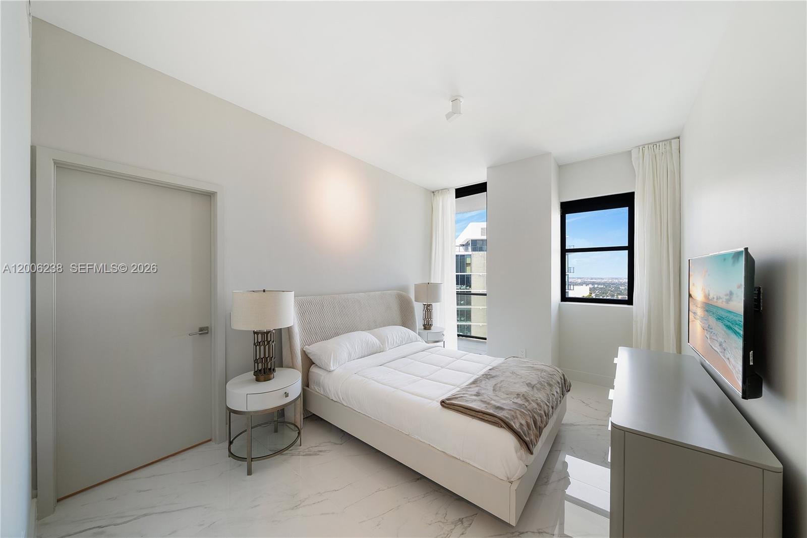 3131 NE 7th Ave #PH5202 Miami, FL 33137