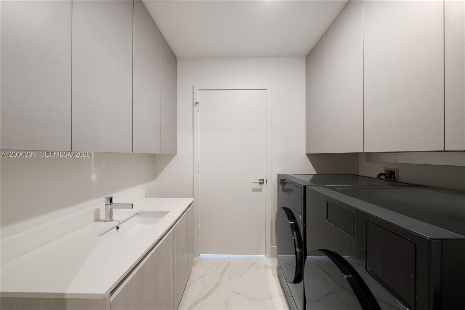 3131 NE 7th Ave #PH5202 Miami, FL 33137