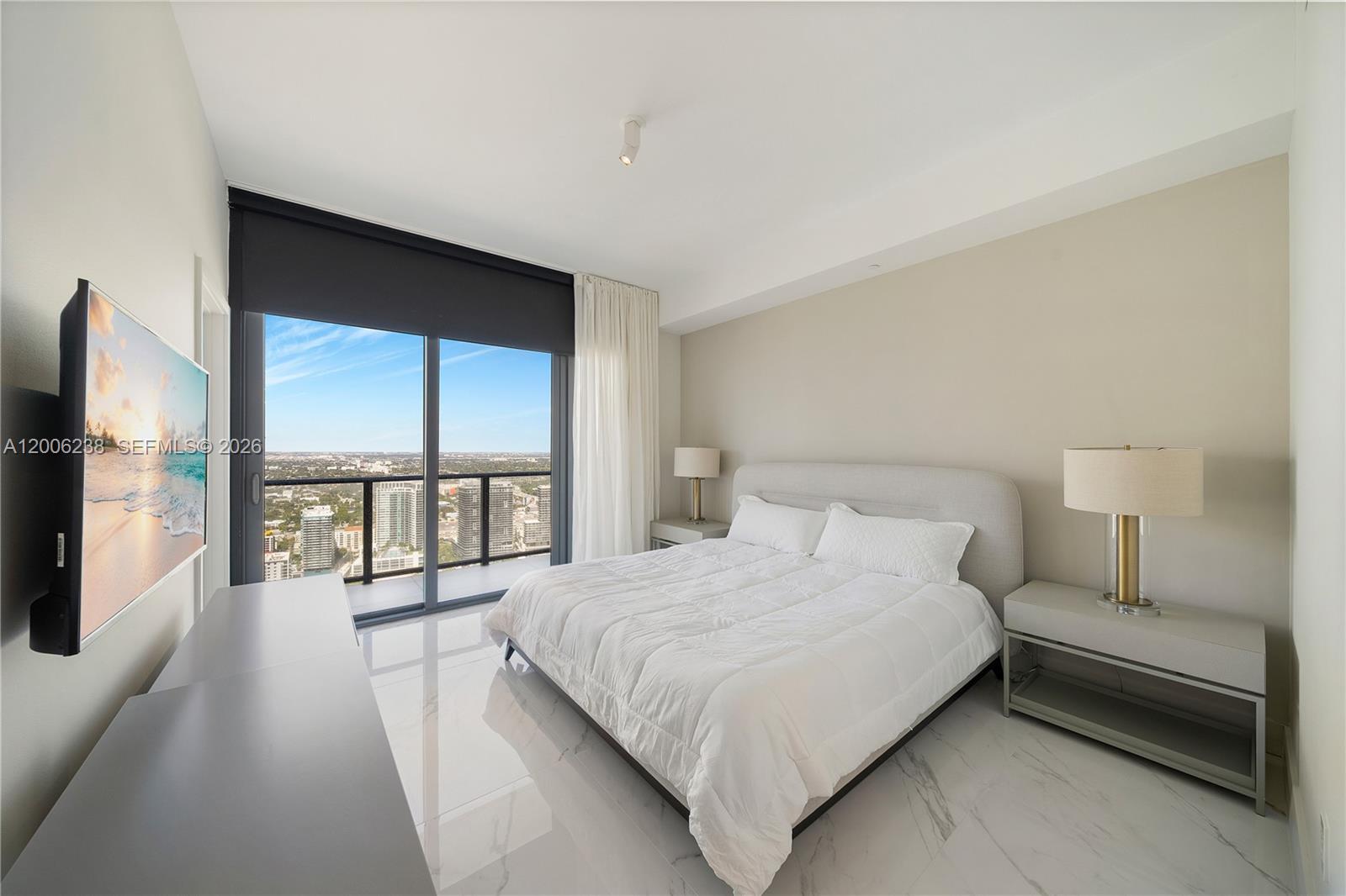 3131 NE 7th Ave #PH5202 Miami, FL 33137