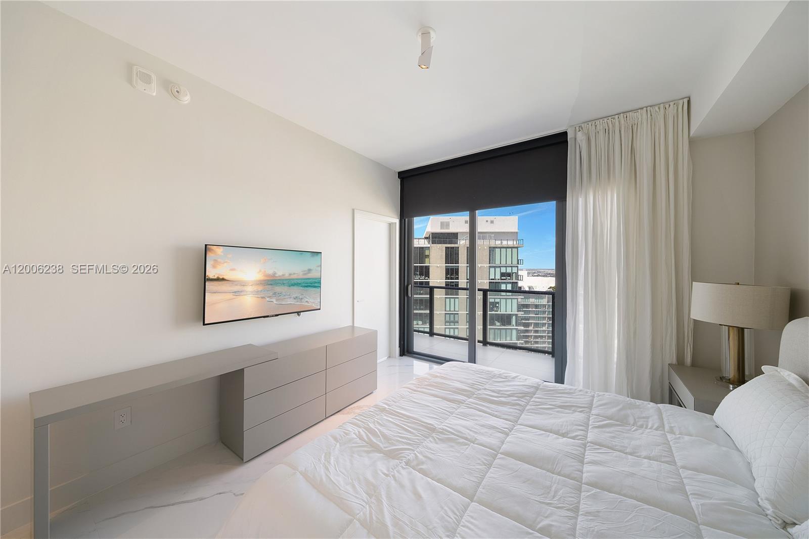 3131 NE 7th Ave #PH5202 Miami, FL 33137