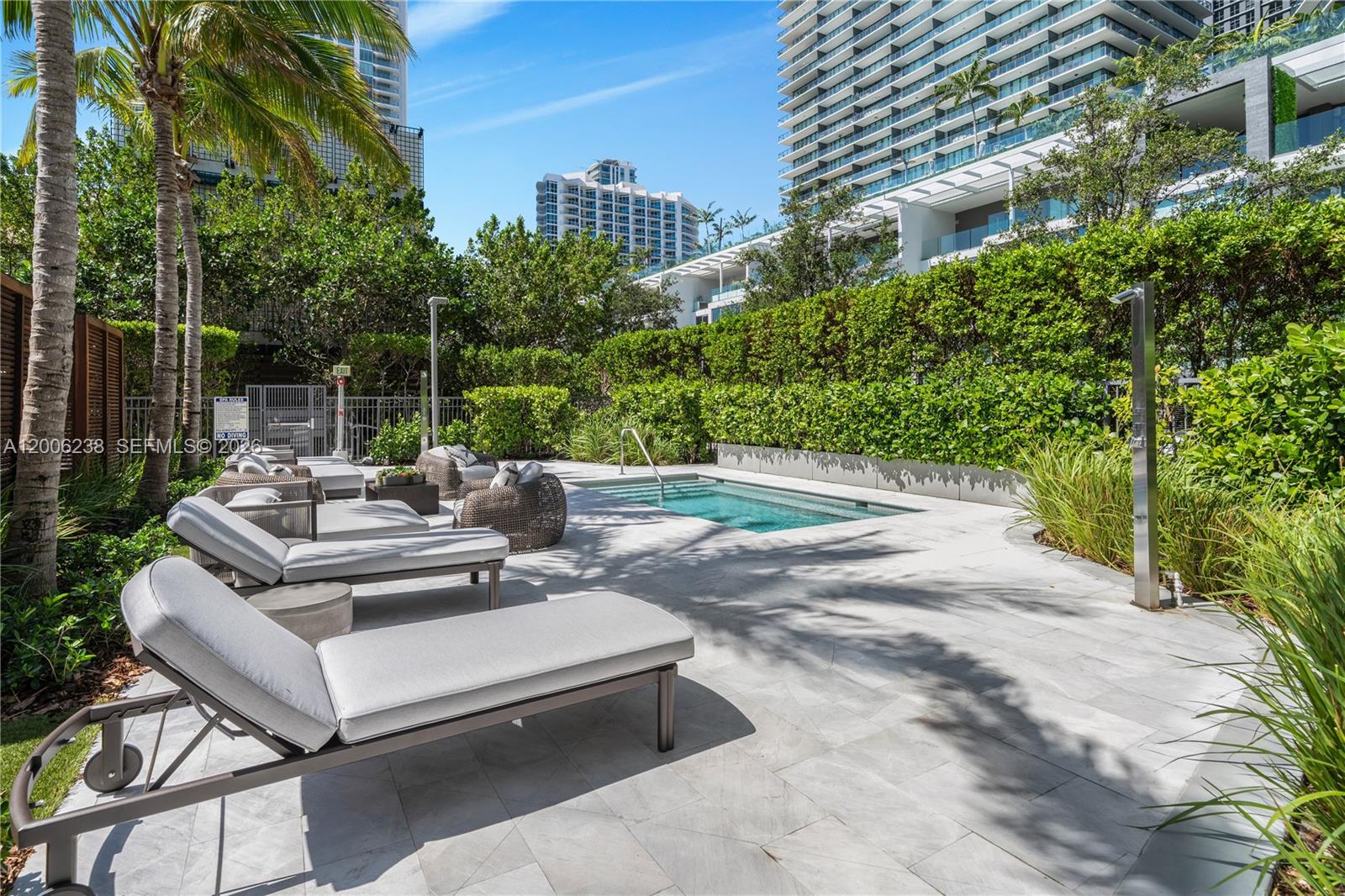 3131 NE 7th Ave #PH5202 Miami, FL 33137