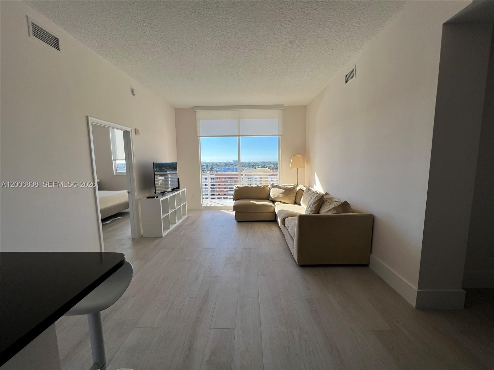 18800 NE 29th Ave #PH25 Aventura, FL 33180