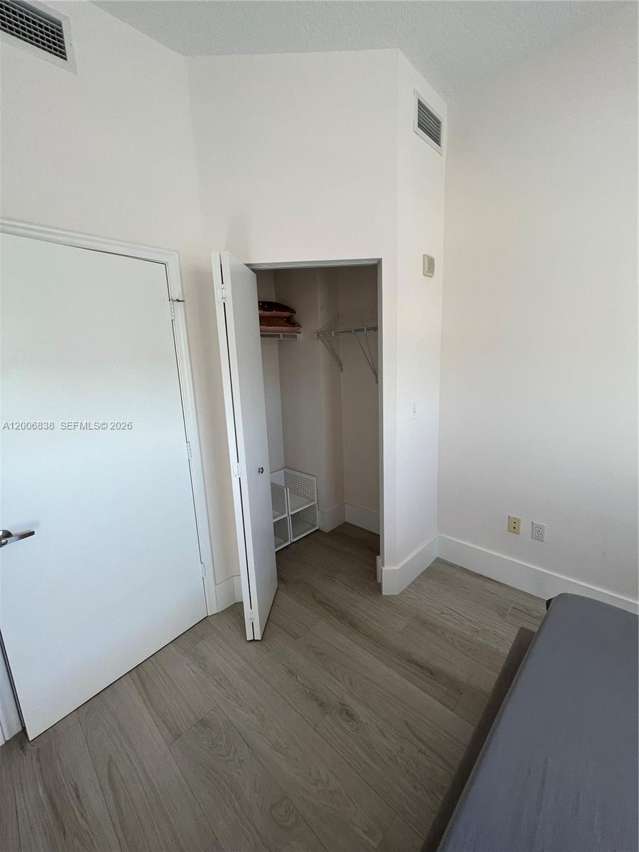 18800 NE 29th Ave #PH25 Aventura, FL 33180