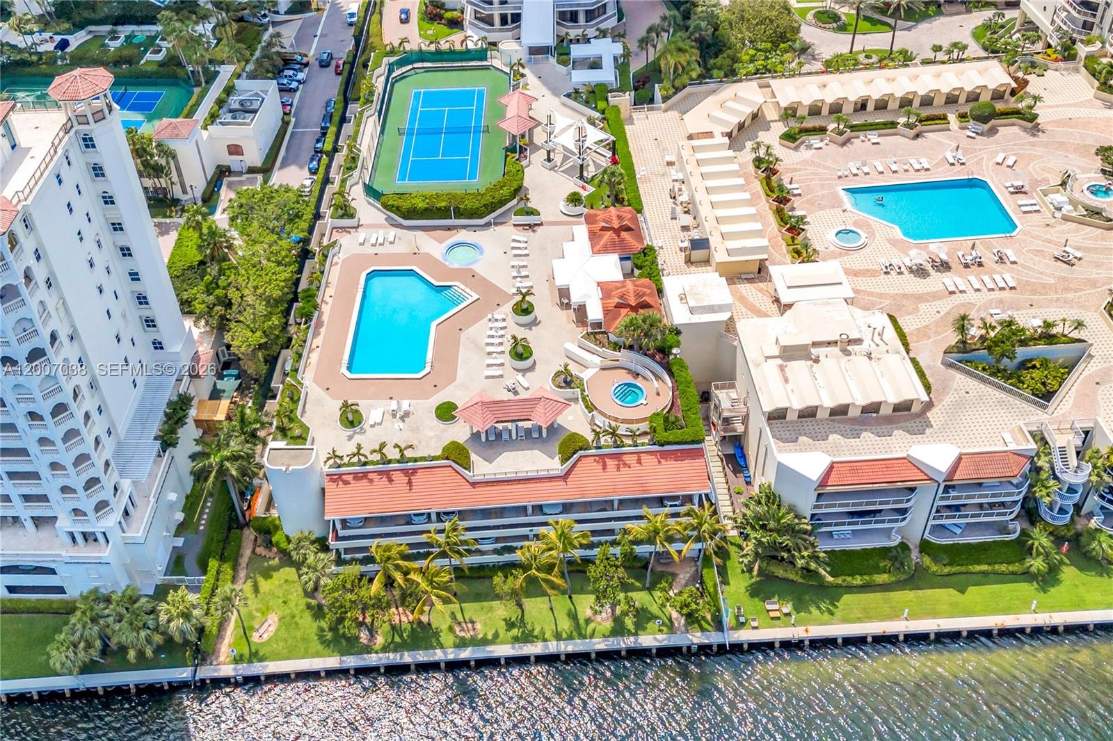 20185 E Country Clb Dr #1904 Aventura, FL 33180