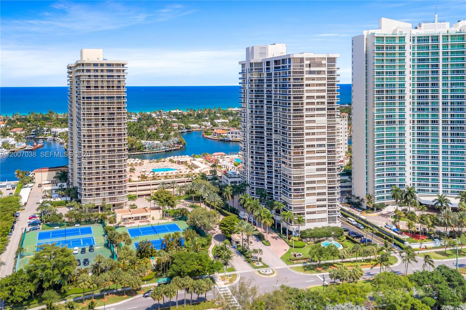 20185 E Country Clb Dr #1904 Aventura, FL 33180