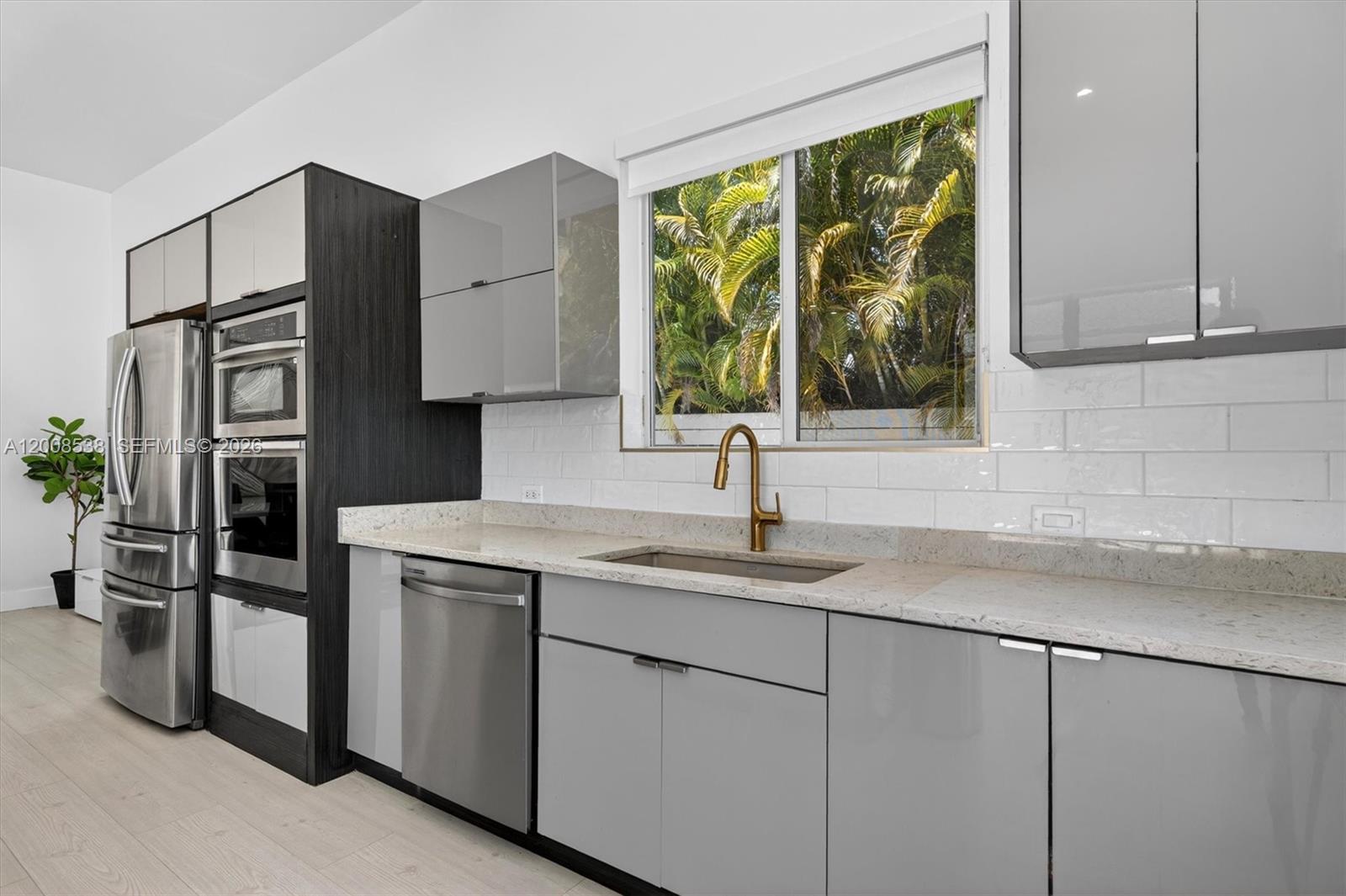 11811 SW 82nd Rd Miami, FL 33156