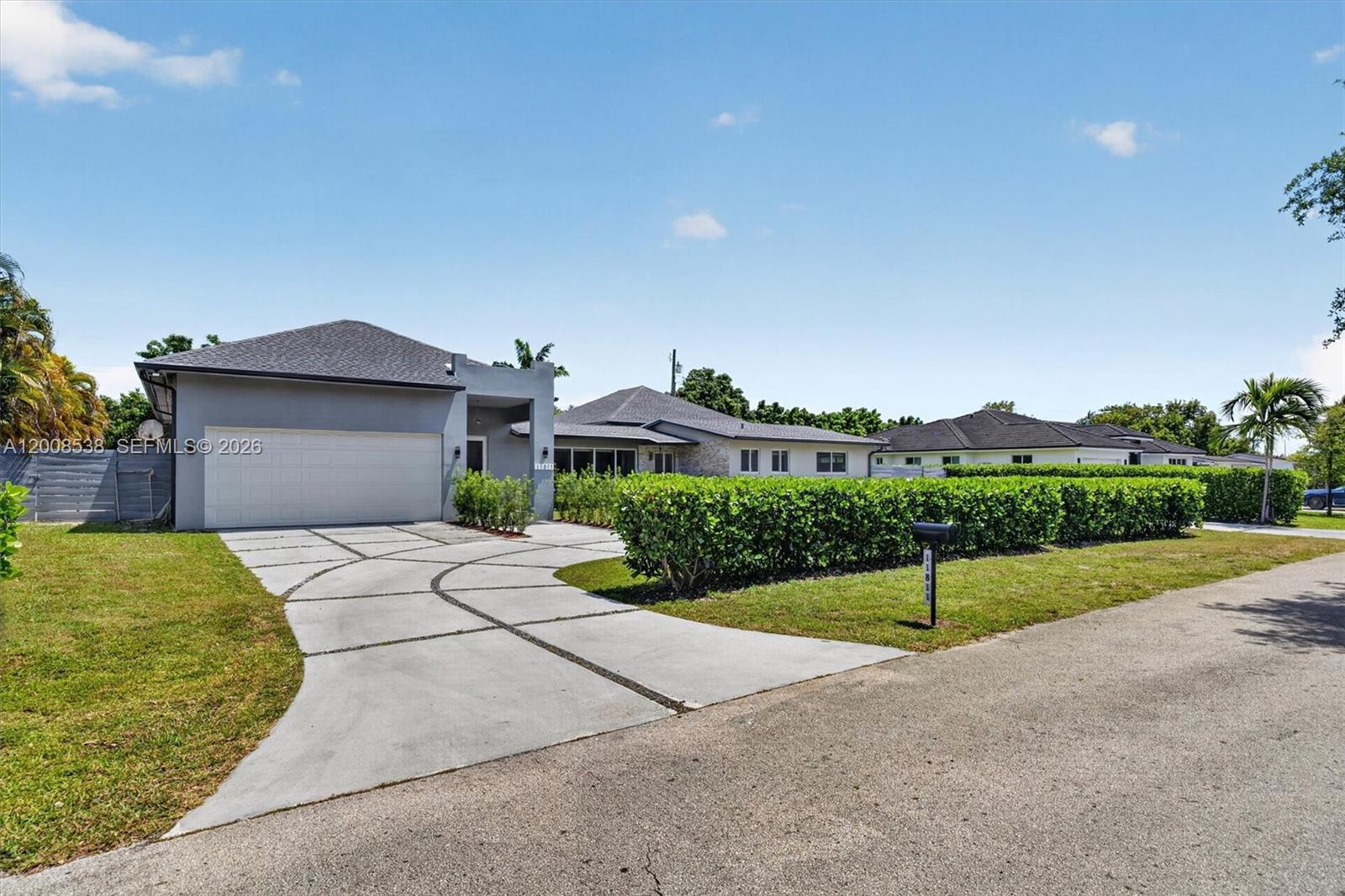 11811 SW 82nd Rd Miami, FL 33156
