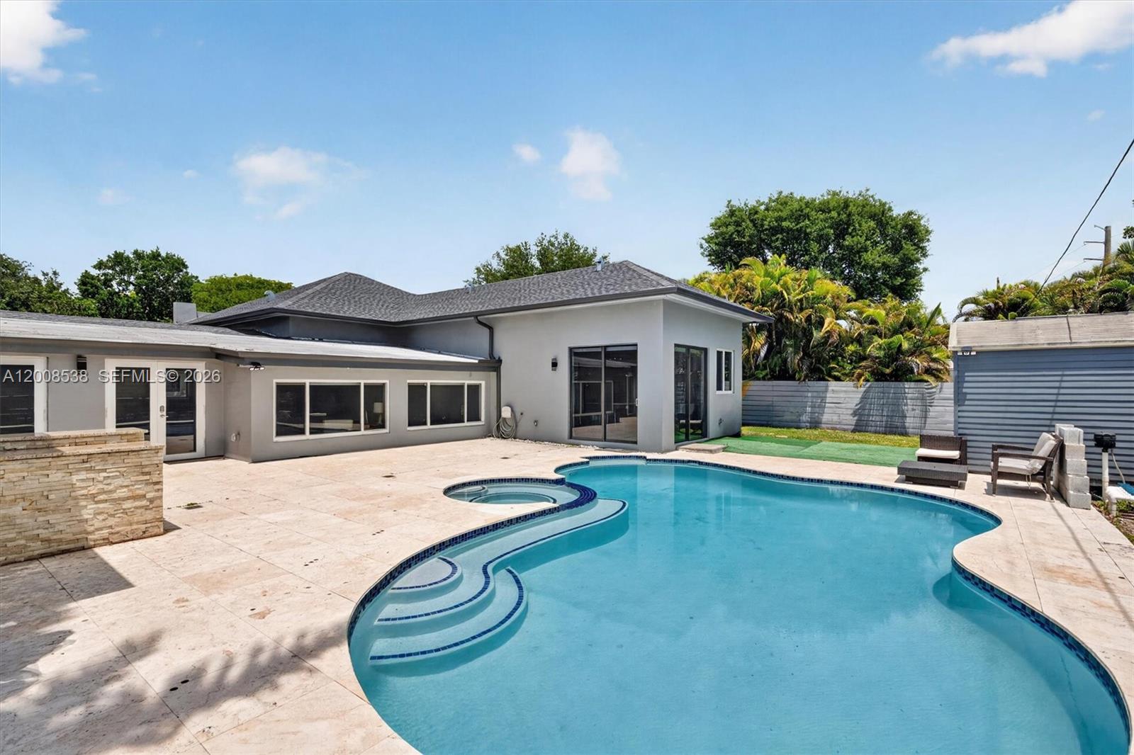 11811 SW 82nd Rd Miami, FL 33156