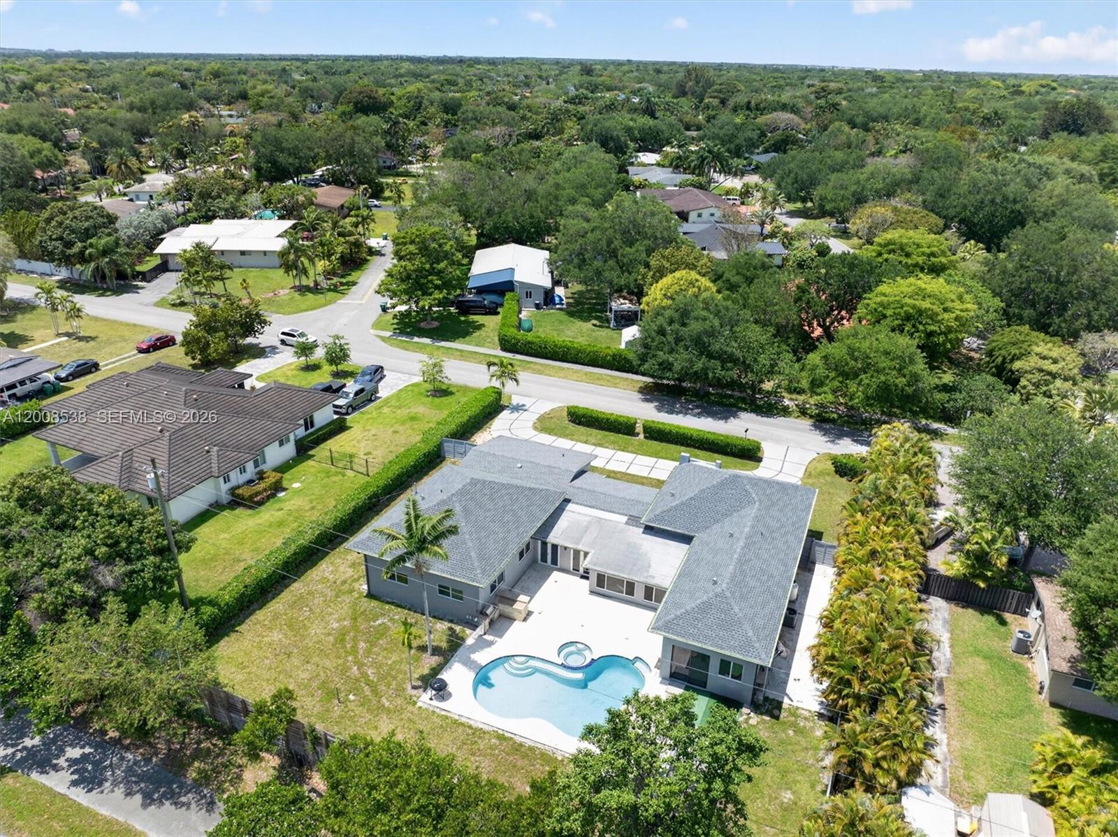 11811 SW 82nd Rd Miami, FL 33156