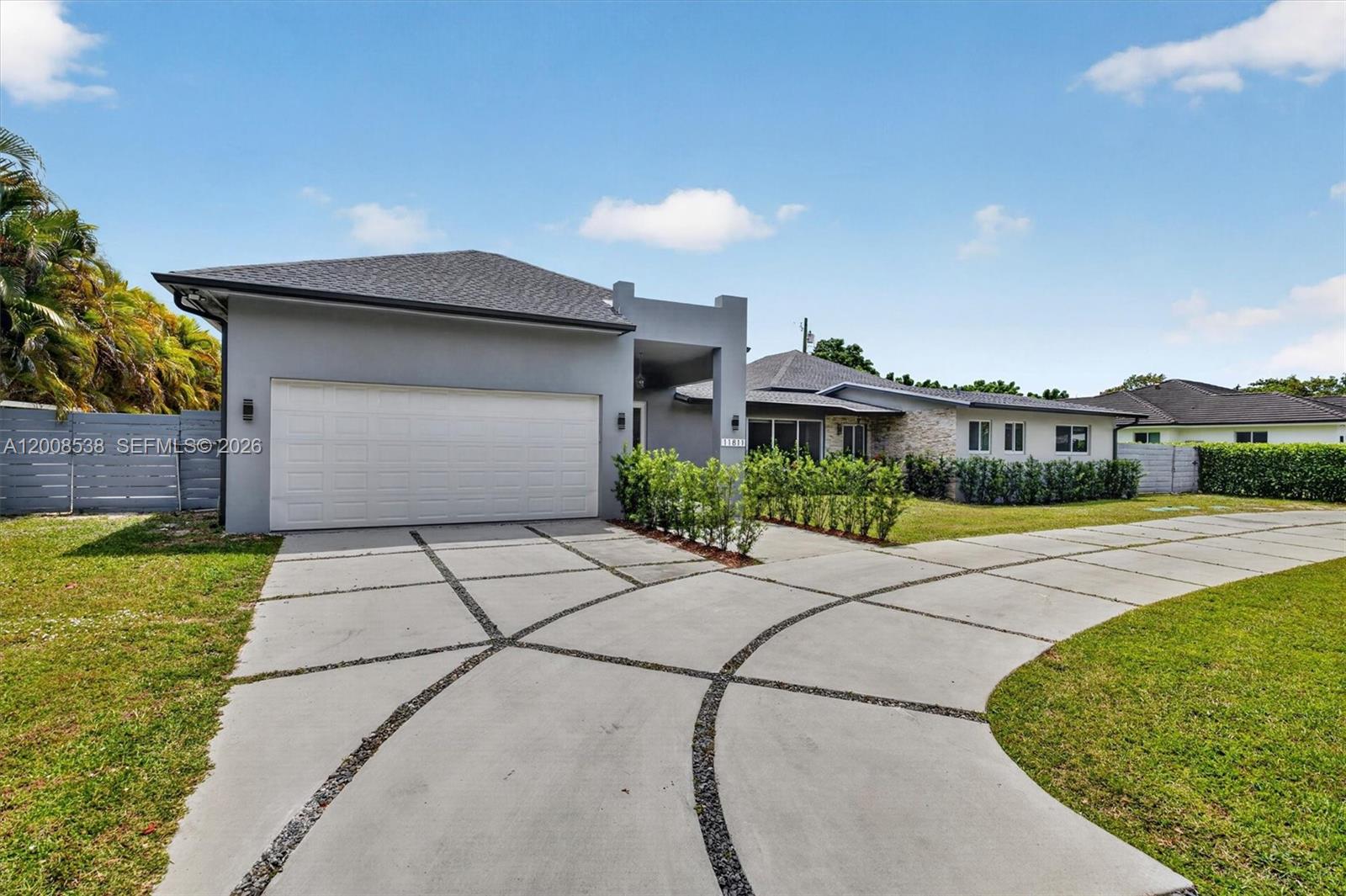 11811 SW 82nd Rd Miami, FL 33156
