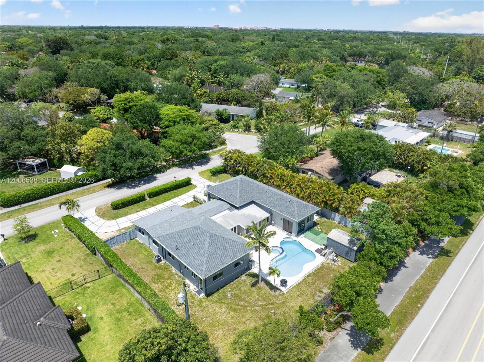 11811 SW 82nd Rd Miami, FL 33156