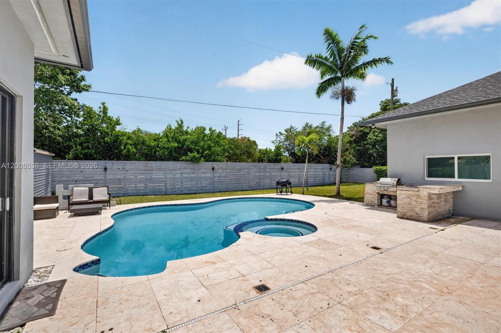 11811 SW 82nd Rd Miami, FL 33156