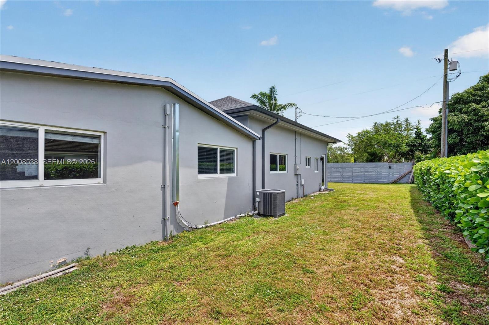 11811 SW 82nd Rd Miami, FL 33156