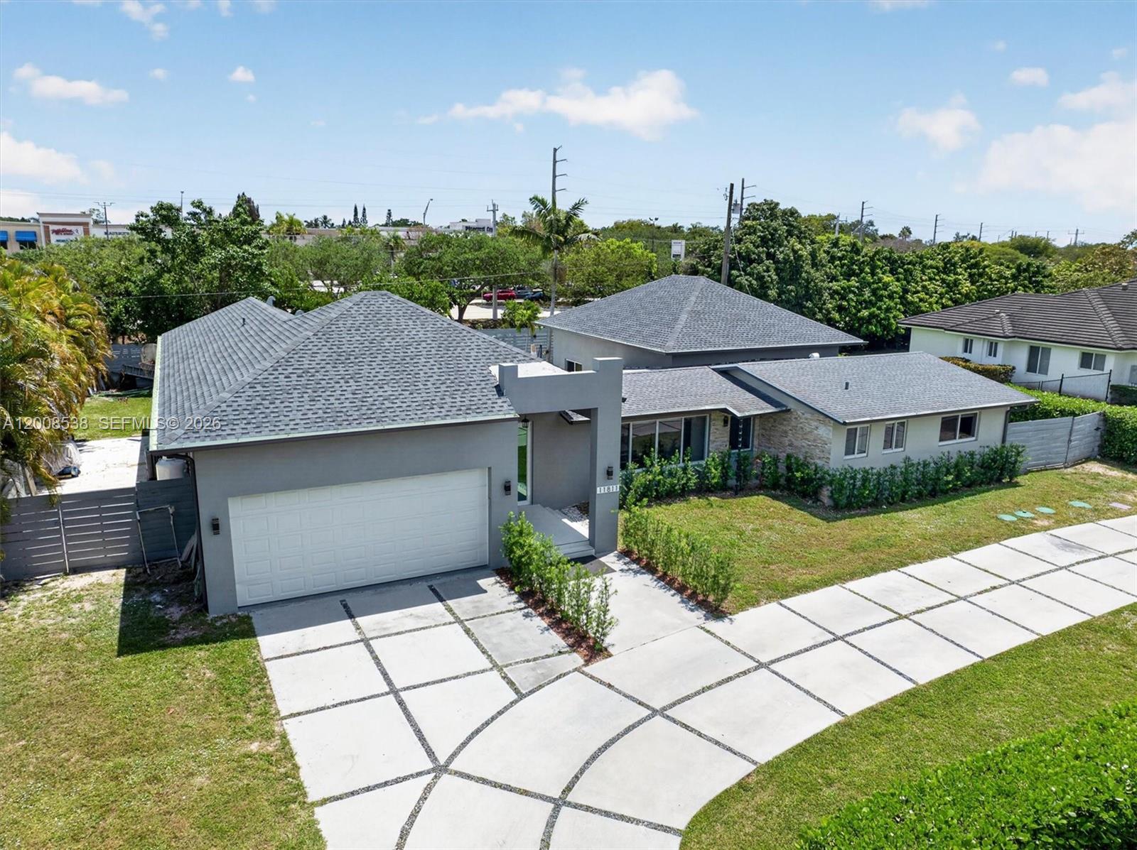 11811 SW 82nd Rd Miami, FL 33156