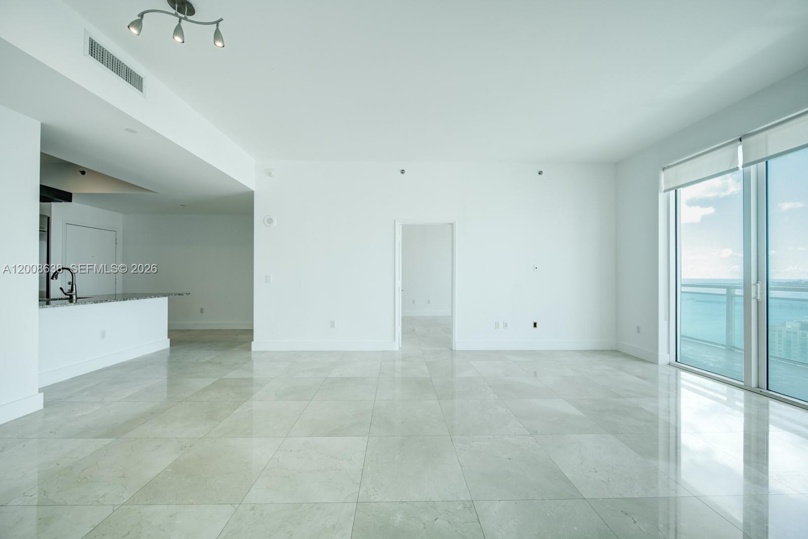 950 Brickell Bay Dr #4805