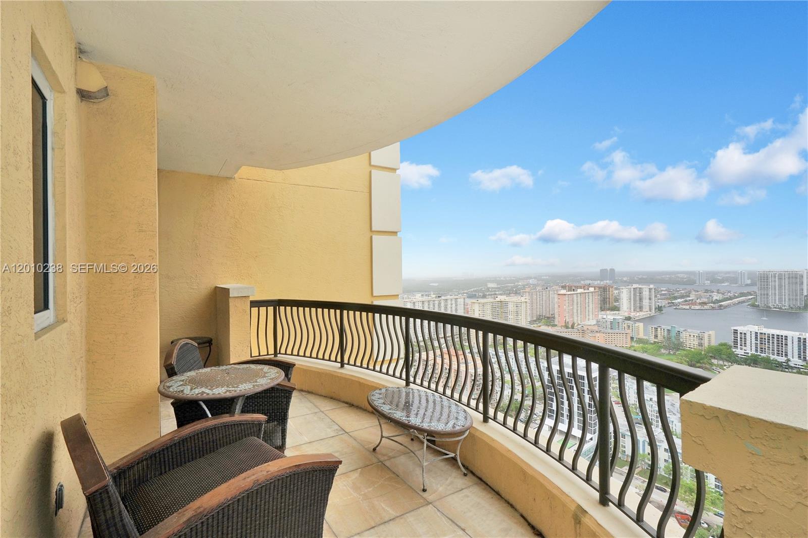 17875 Collins Ave #3605 Sunny Isles Beach, FL 33160
