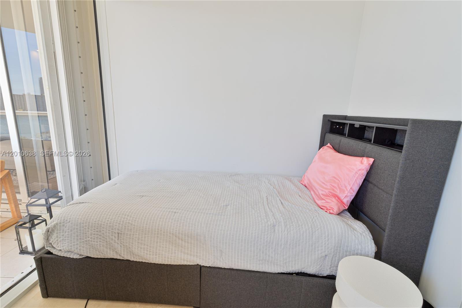 7000 Island Blvd #1402 Aventura, FL 33160