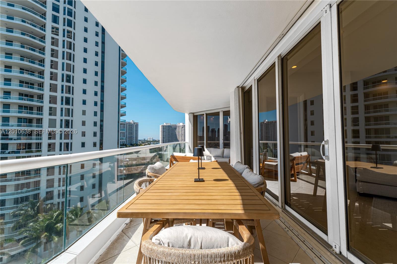 7000 Island Blvd #1402 Aventura, FL 33160