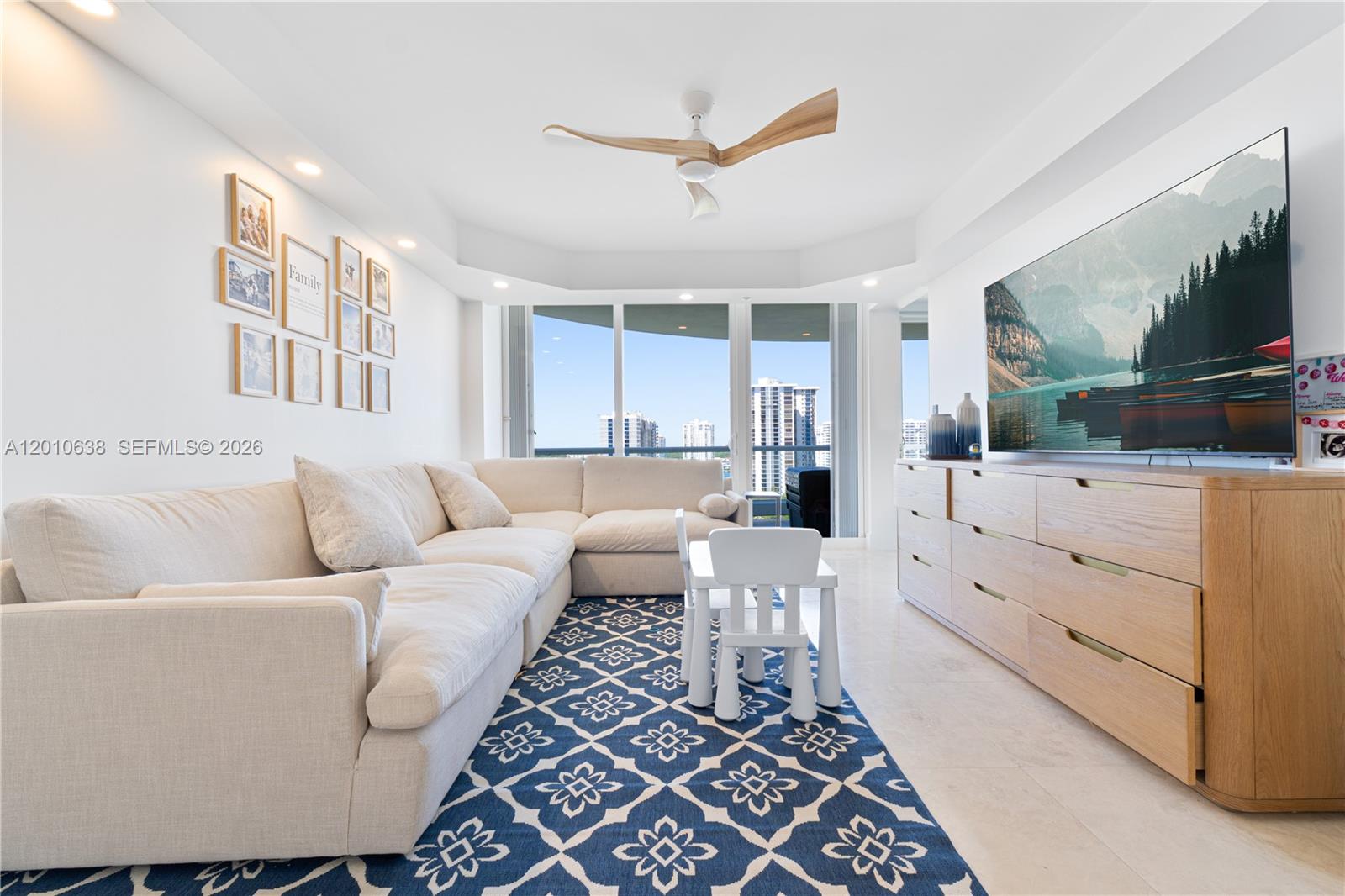 7000 Island Blvd #1402 Aventura, FL 33160