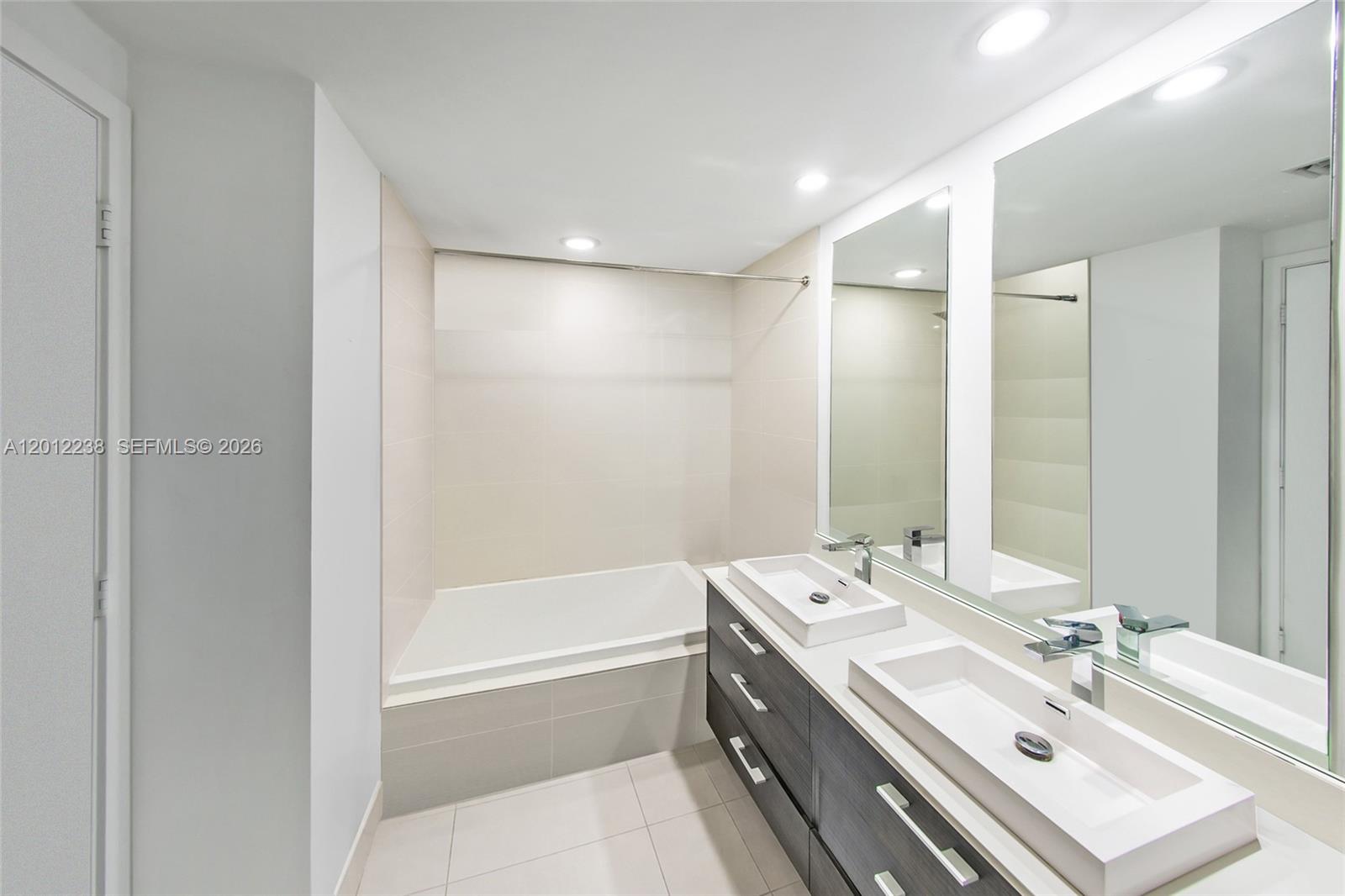 image Brickell Heights East30
