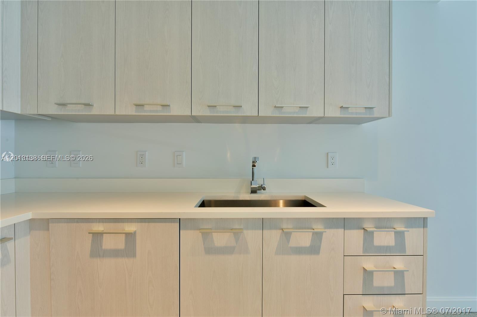image Brickell Heights East1