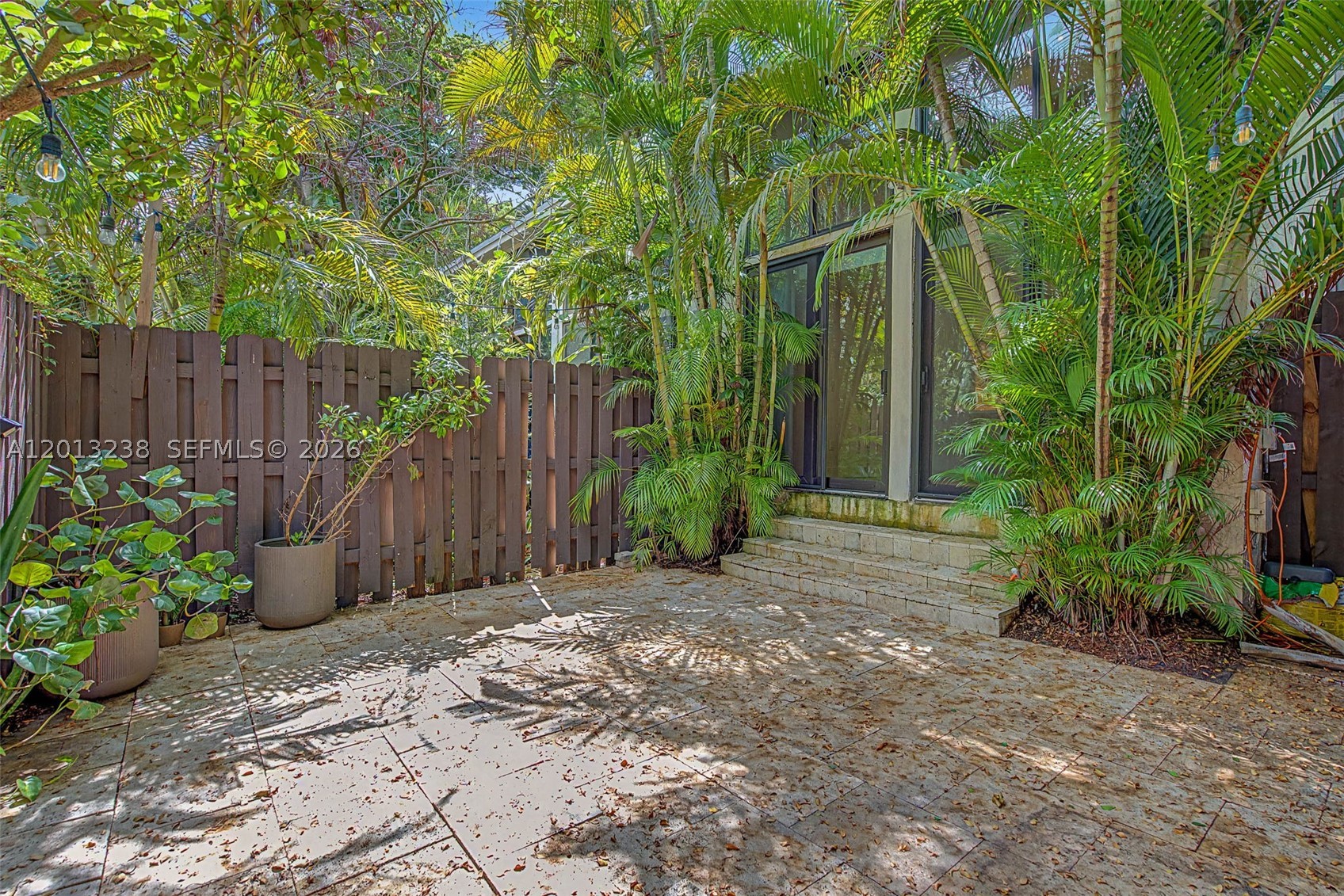 2984 Mary St Miami, FL 33133