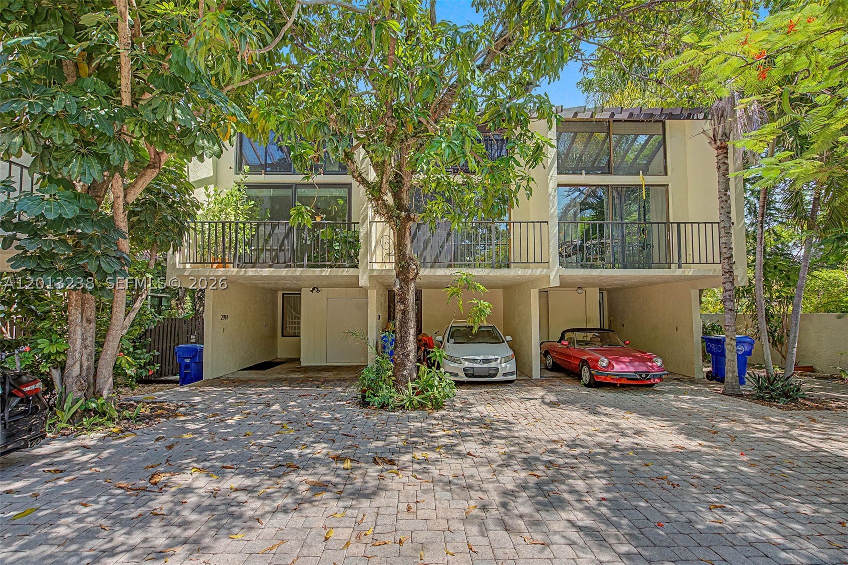 2984 Mary St Miami, FL 33133