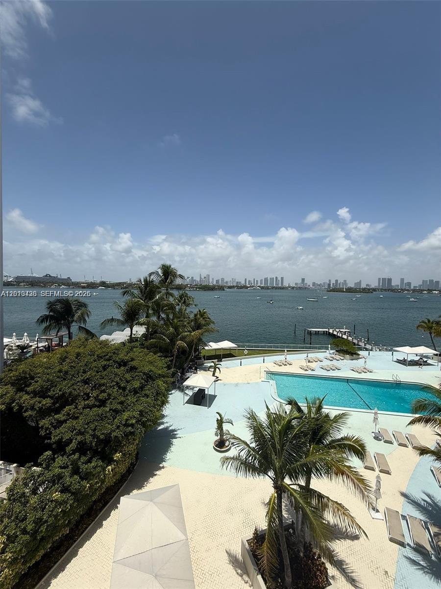 1200 West Ave #506