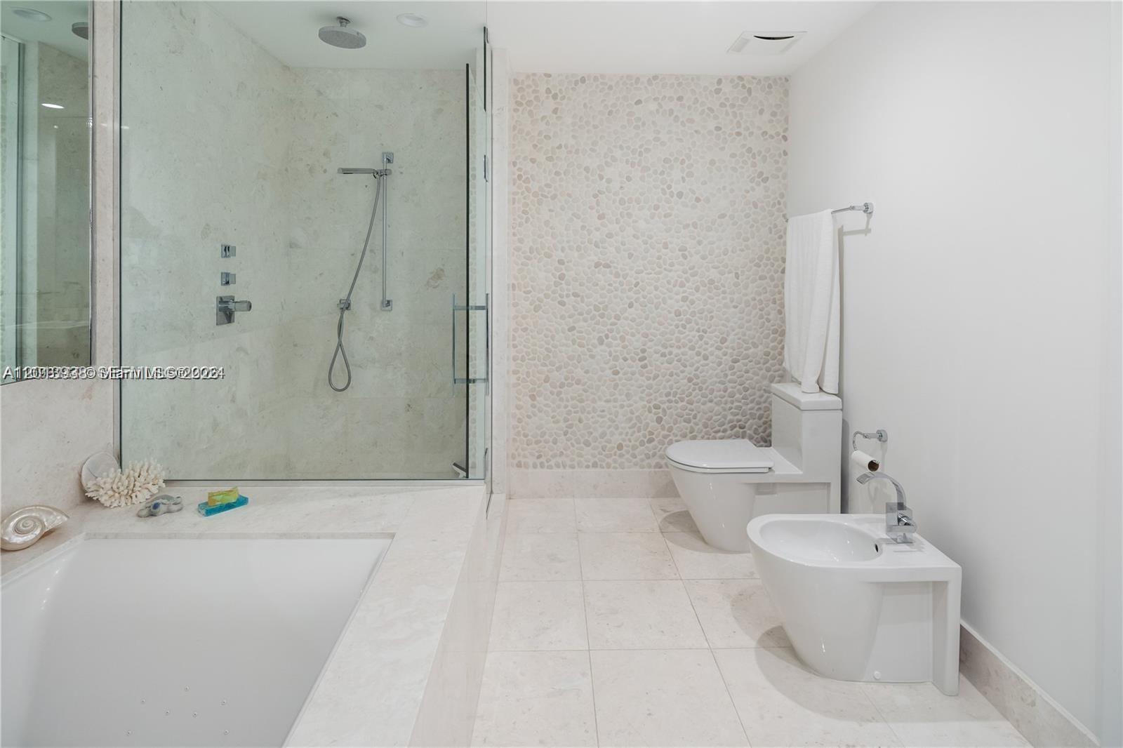 17121 Collins Ave #1703 Sunny Isles Beach, FL 33160