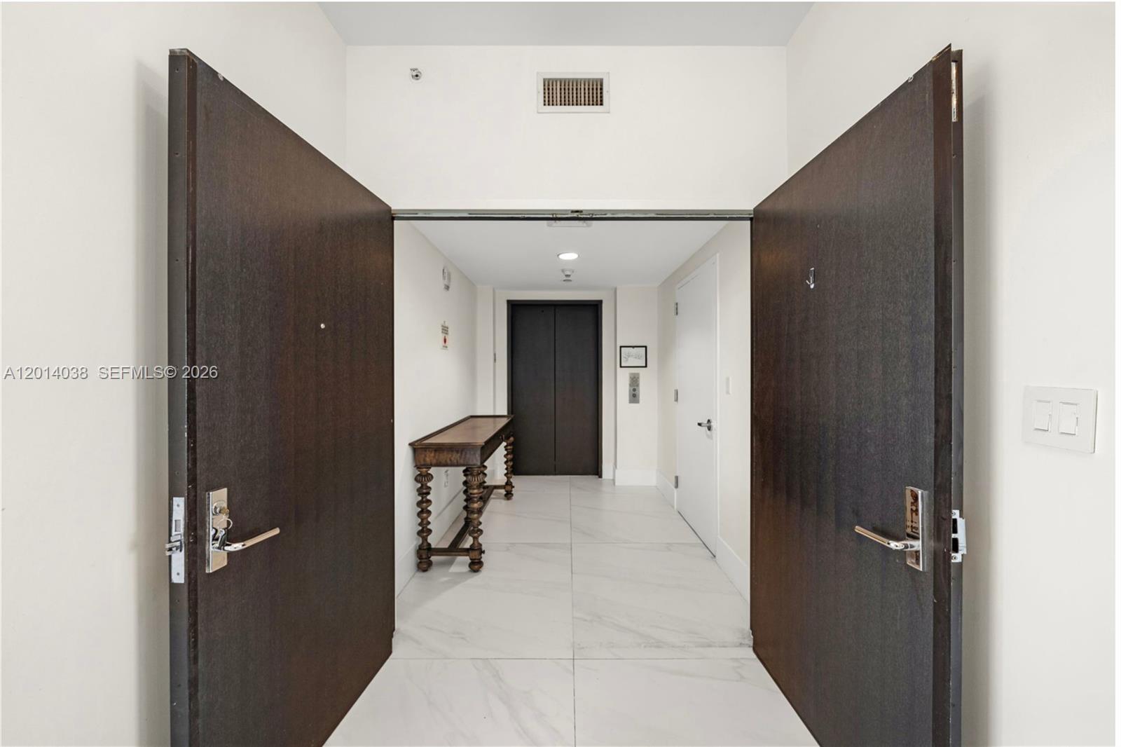 900 Biscayne Blvd #4202 Miami, FL 33132