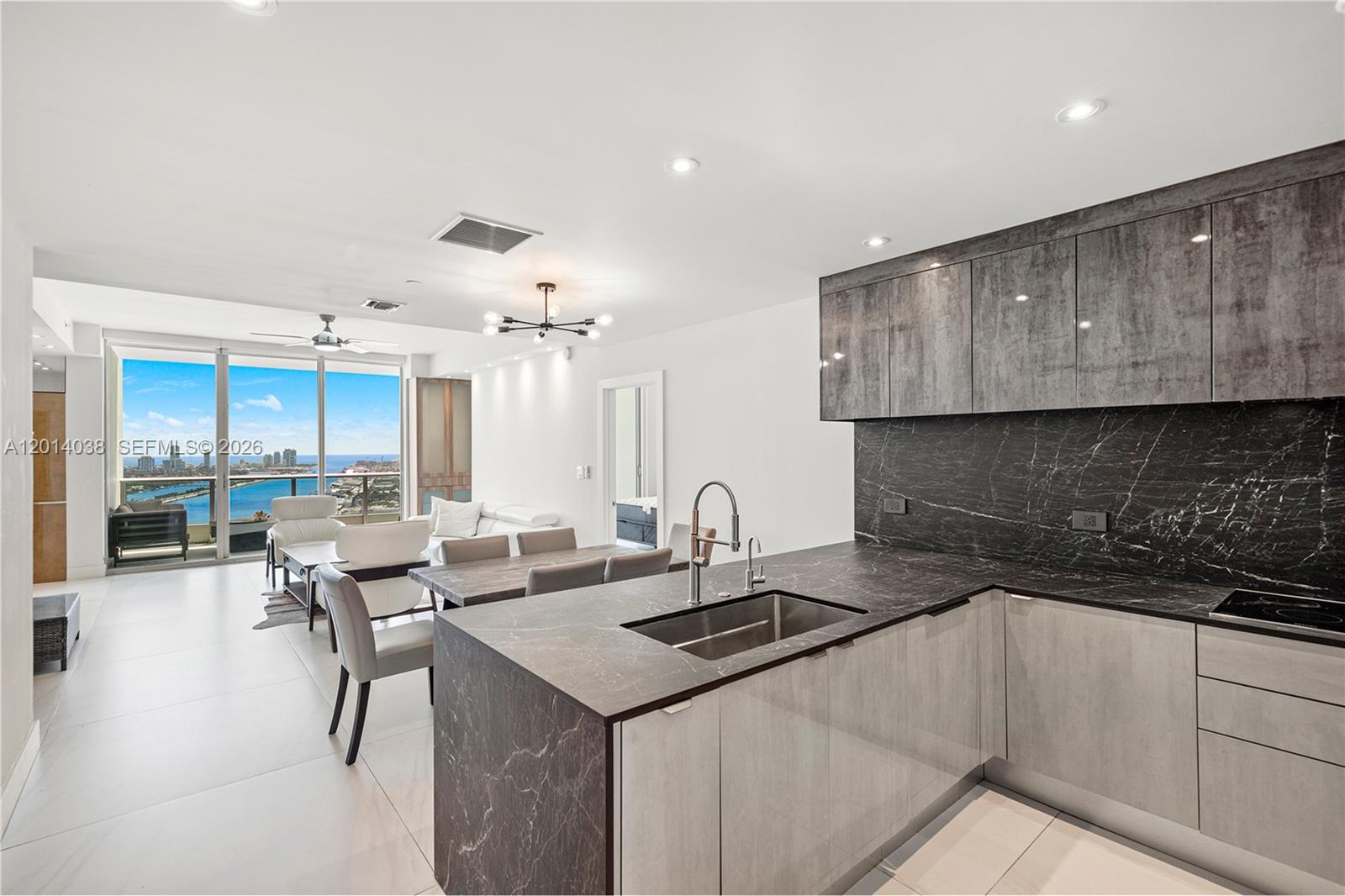 900 Biscayne Blvd #4202 Miami, FL 33132