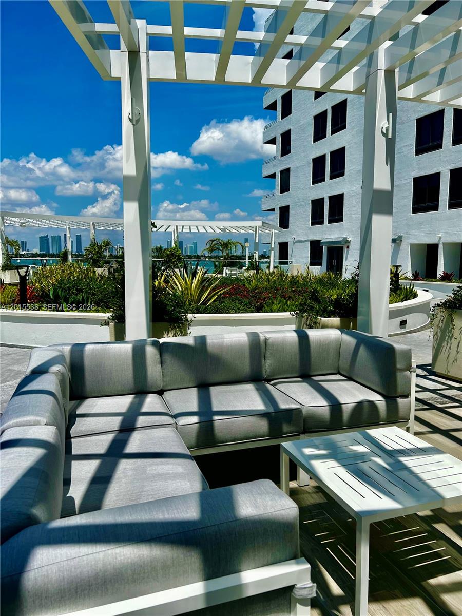 image The Waverly at South Beach12