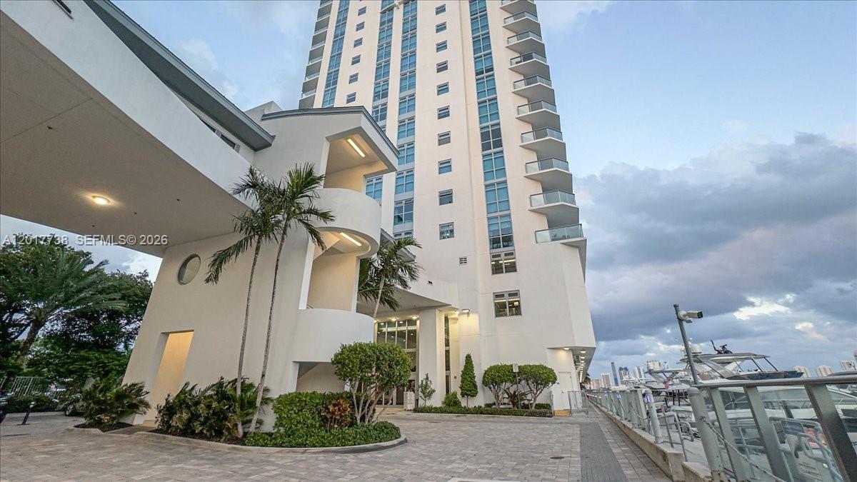 image Marina Palms Residences23