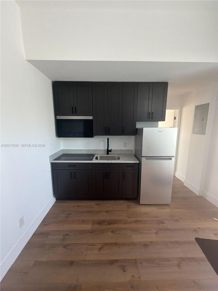 7801 Byron Ave #B