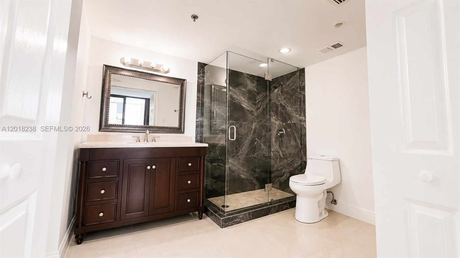 1621 Collins Ave #310 Miami Beach, FL 33139