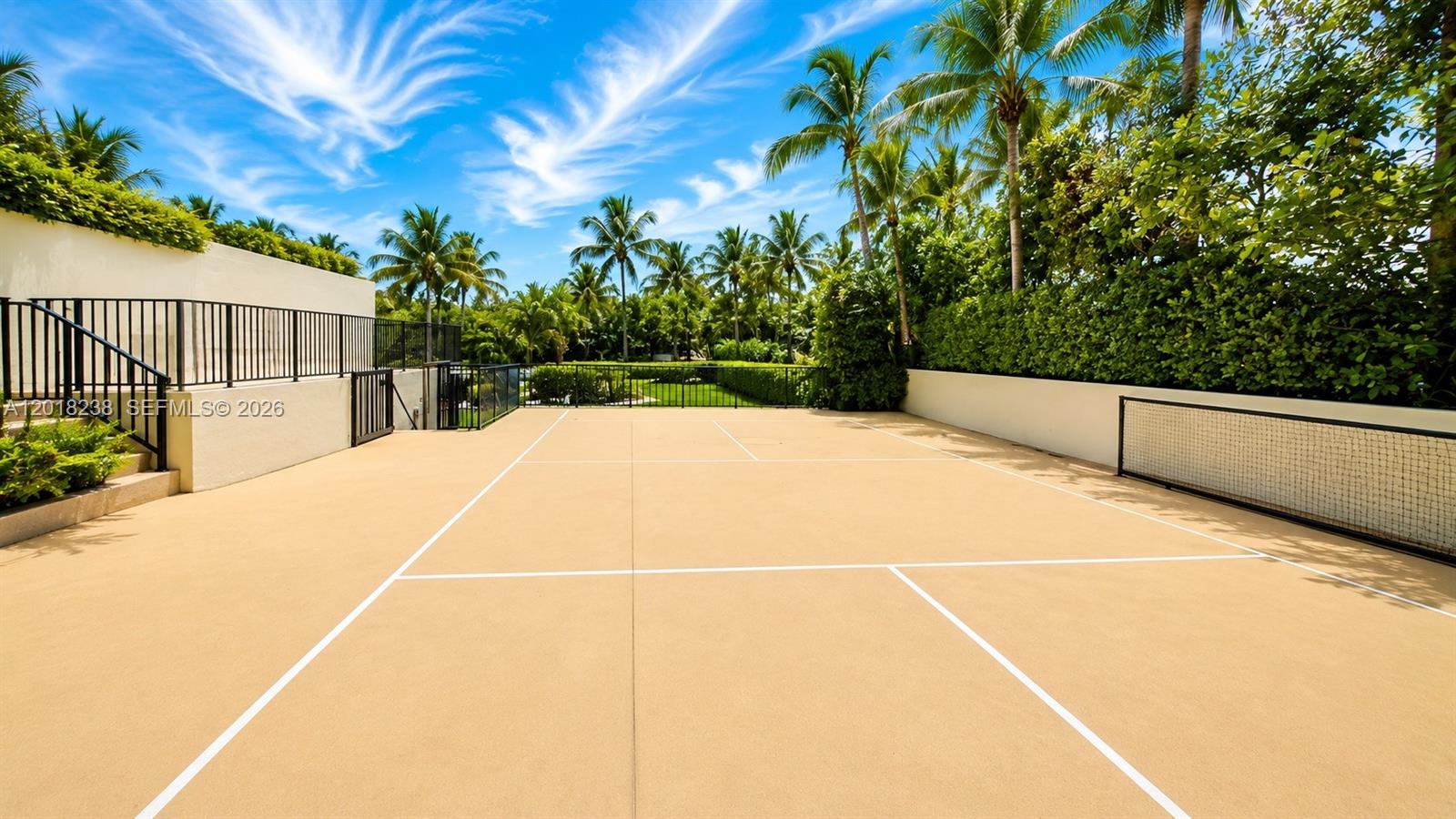 1621 Collins Ave #310 Miami Beach, FL 33139