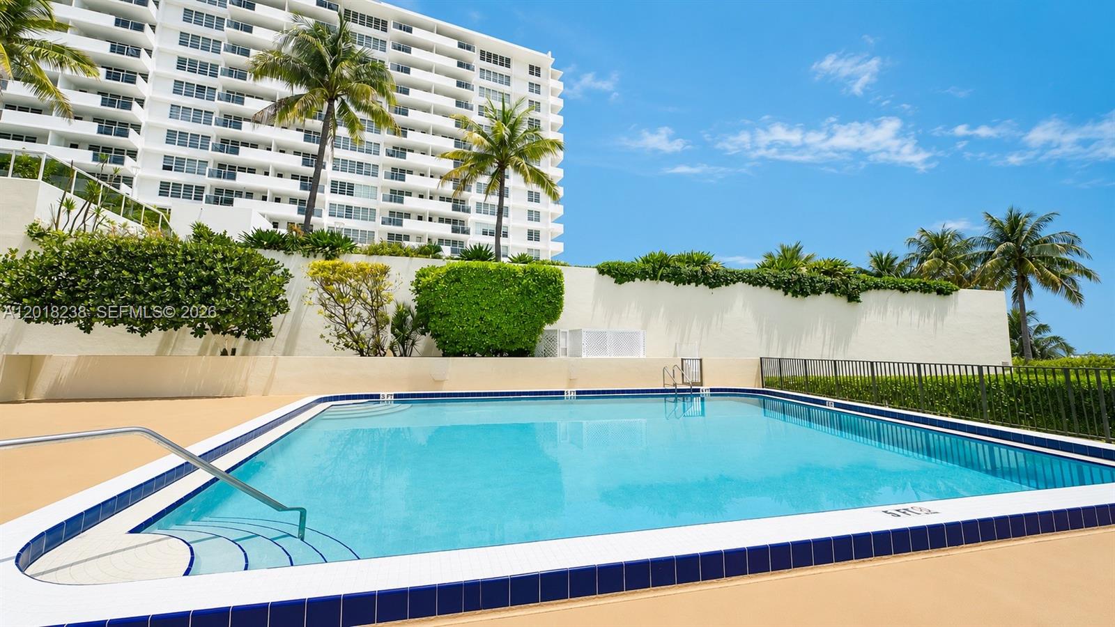 1621 Collins Ave #310 Miami Beach, FL 33139