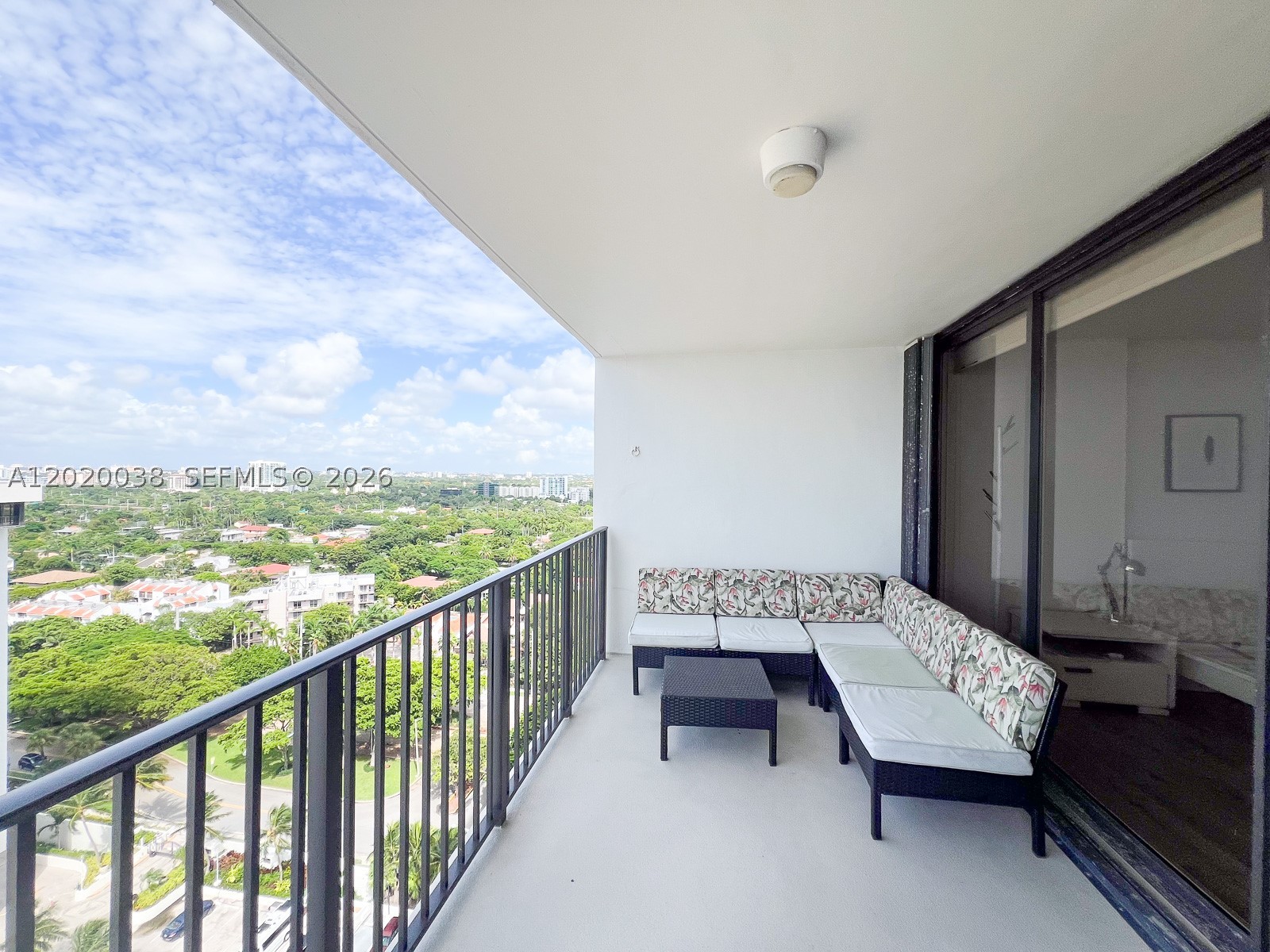 image Brickell Place II12