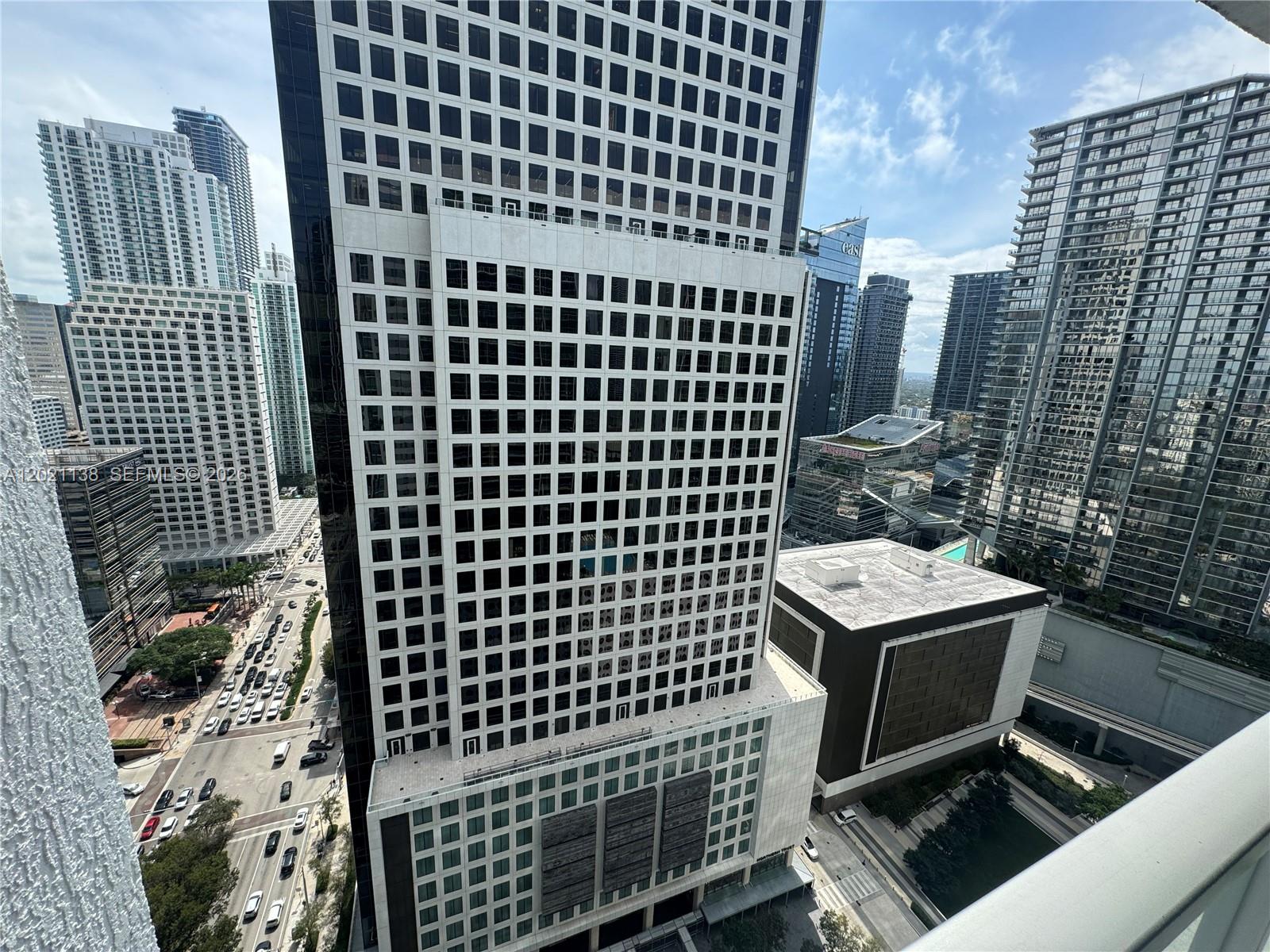 image 500 Brickell East2