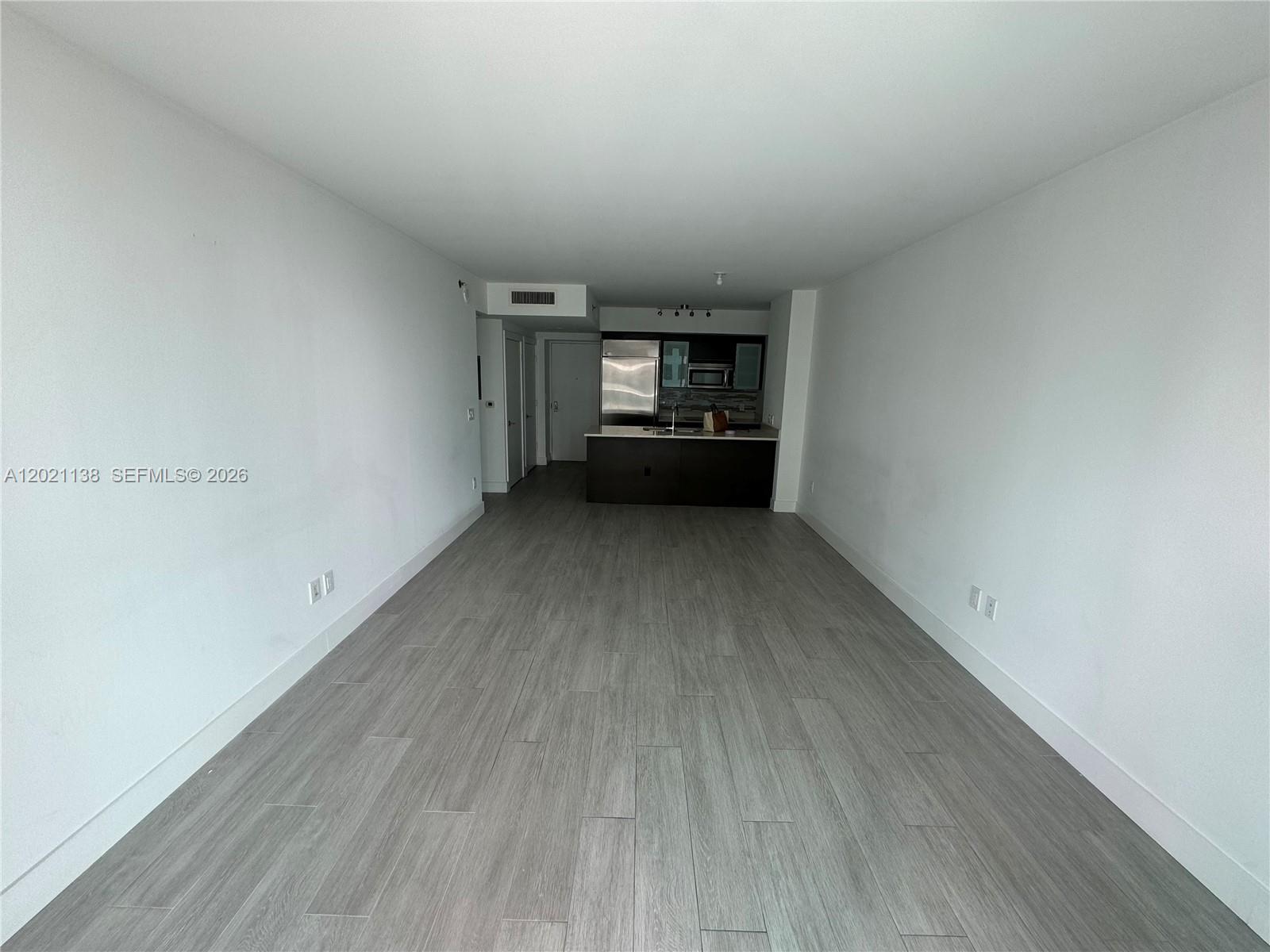 image 500 Brickell East7