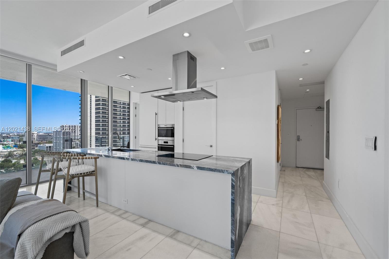 700 NE 26th Ter #2105 Miami, FL 33137
