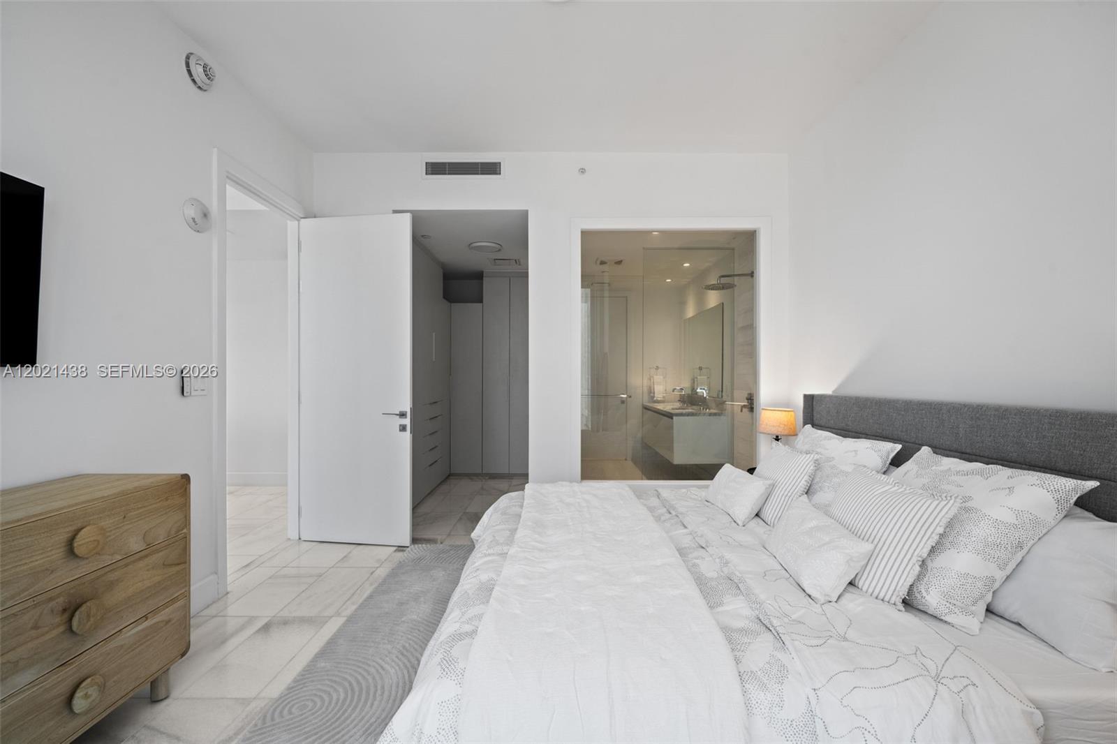 700 NE 26th Ter #2105 Miami, FL 33137