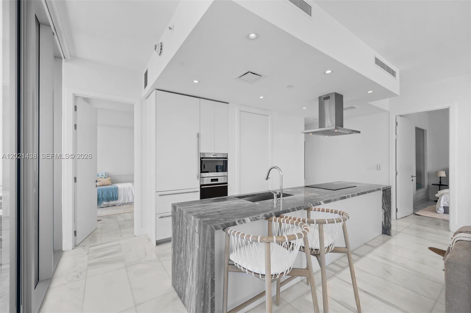 700 NE 26th Ter #2105 Miami, FL 33137